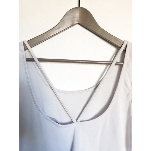 Athleta Strappy Tank Top Low Back Model Knit Fabric Medium Light Gray - Picture 3 of 6